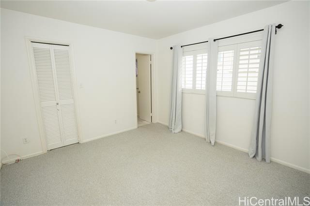 Building Photo - 1071 Hoa St
