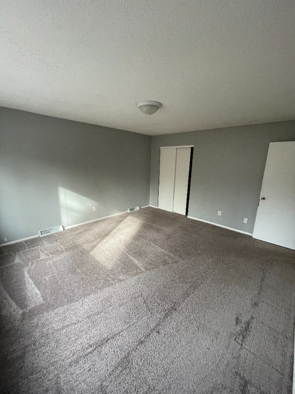 Building Photo - 3213 Schuetzen Ln