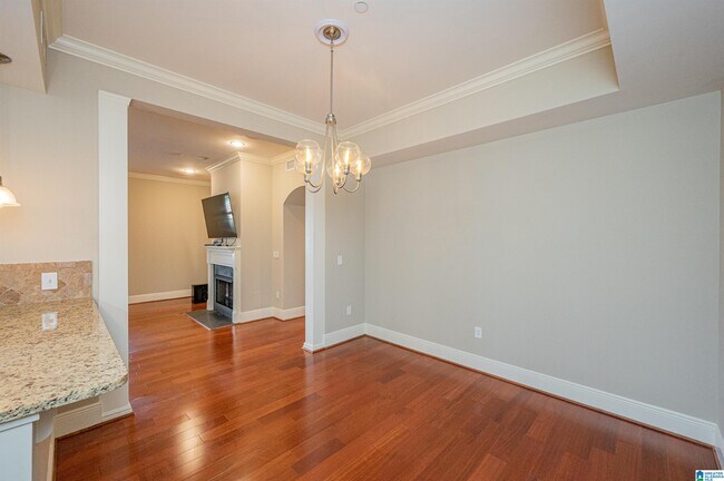 Building Photo - 350 19th St S