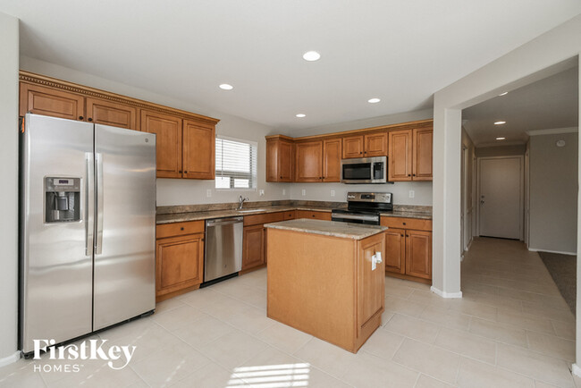 Building Photo - 405 W Jersey Way