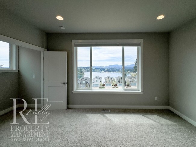 Building Photo - Modern 3-Story Bremerton Home with Water Views on Every Level