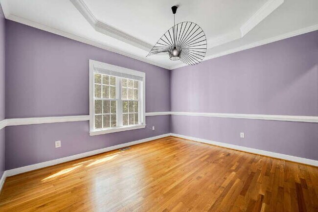 Building Photo - 4 Bedroom Home on 3.65 Acres in Moseley – Available September 22nd – $3,500/mo