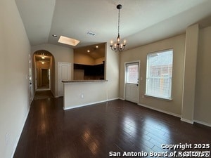 Building Photo - 131 Creekside Villa Dr