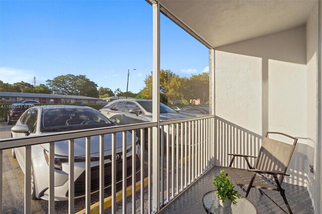 Building Photo - 16851 NE 23rd Ave