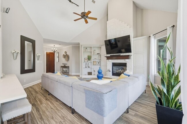 Building Photo - 7889 Steeplechase Cir
