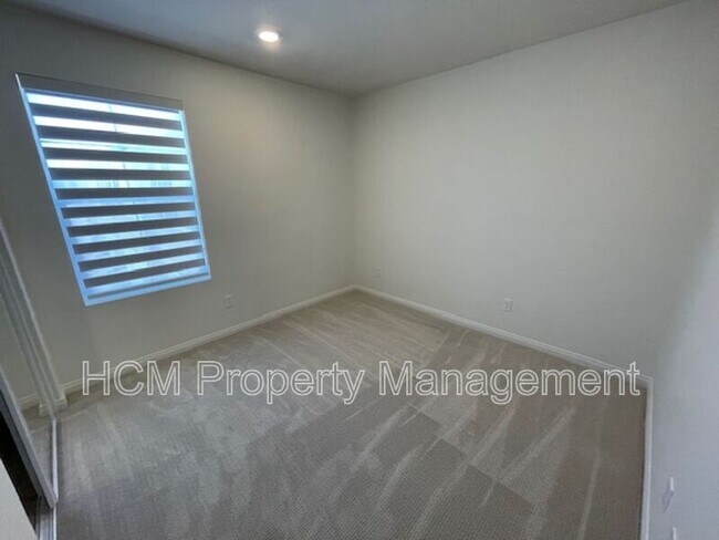 Building Photo - 4021 E Coronado Privado