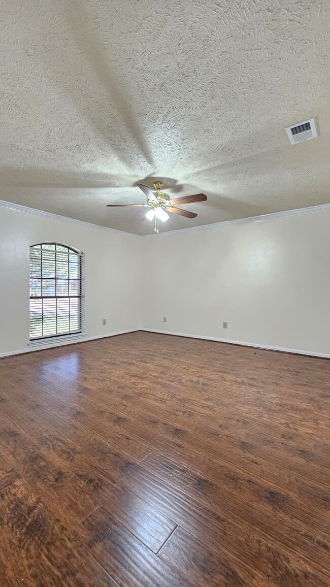Building Photo - 14819 Knightsway Dr