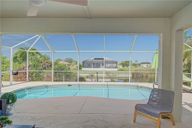 Building Photo - 1904 NE 19th Ave