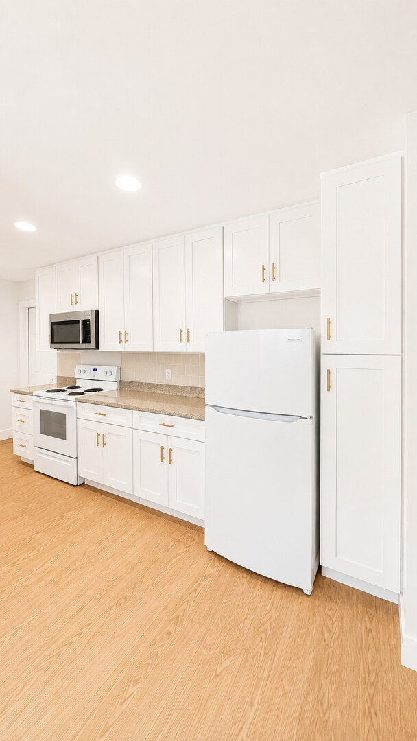Building Photo - Black Mountain Garage Apartment- One occupant only! 6 Month Lease!