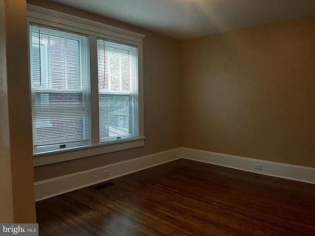 Building Photo - 443 N Loudoun St