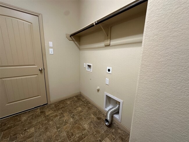 Building Photo - 5415 Sunfall Bend Ln