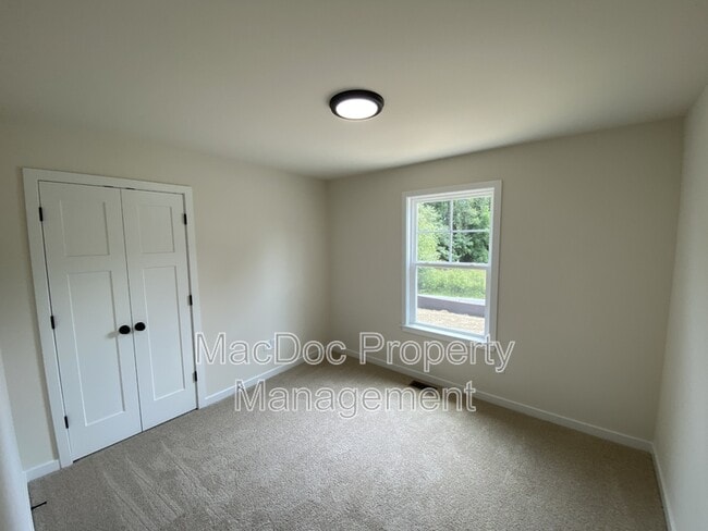 Building Photo - 12171 Tennis Ln