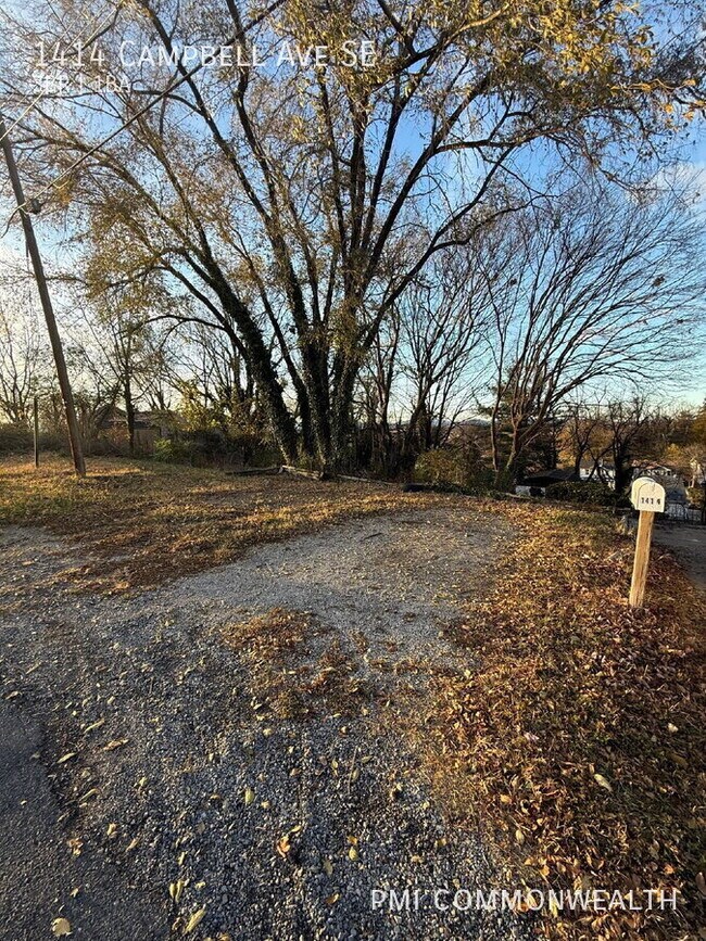 Building Photo - 1414 Campbell Ave SE