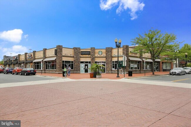 Building Photo - 820 Quince Orchard Blvd
