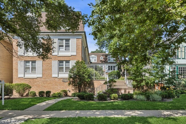 Primary Photo - 2040 Sherman Ave