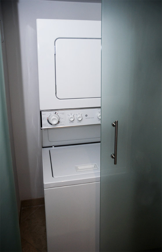 washer and dryer in the unit - 1117 Cochran S Ave