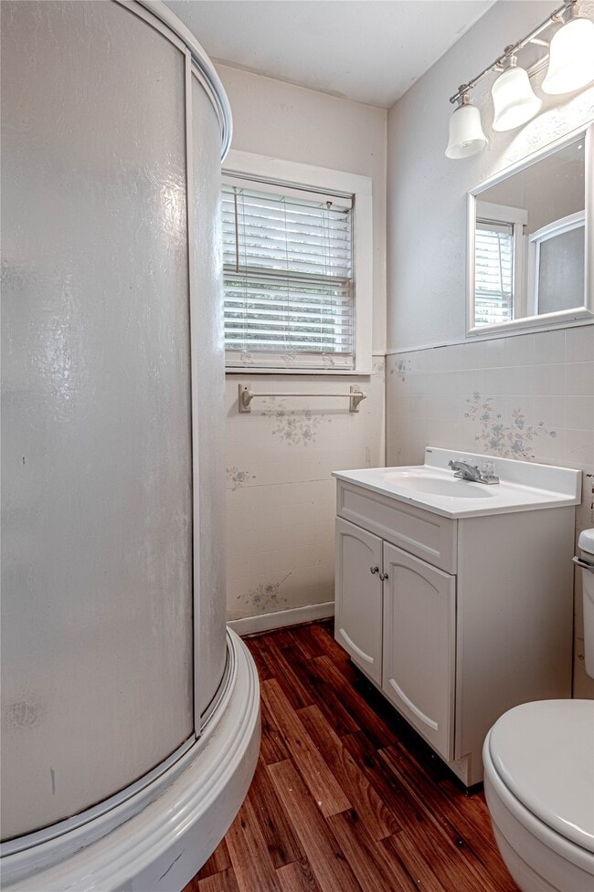 Building Photo - 2538 Sycamore Ave