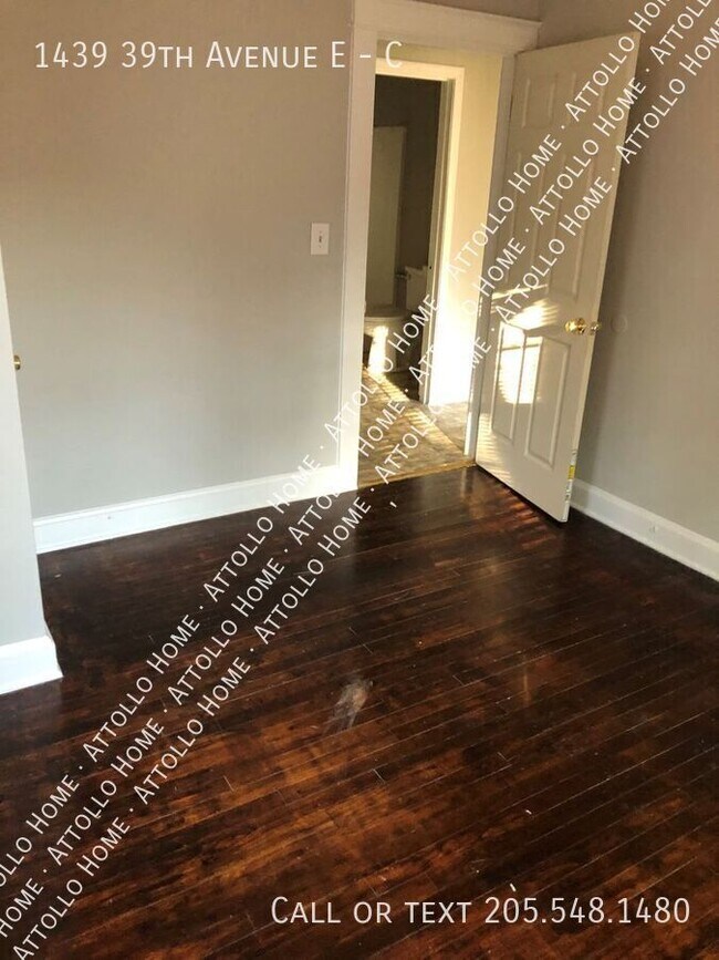 Building Photo - 1439 39th Ave E