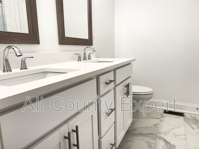 Building Photo - 522 Sawnee Vlg Blvd