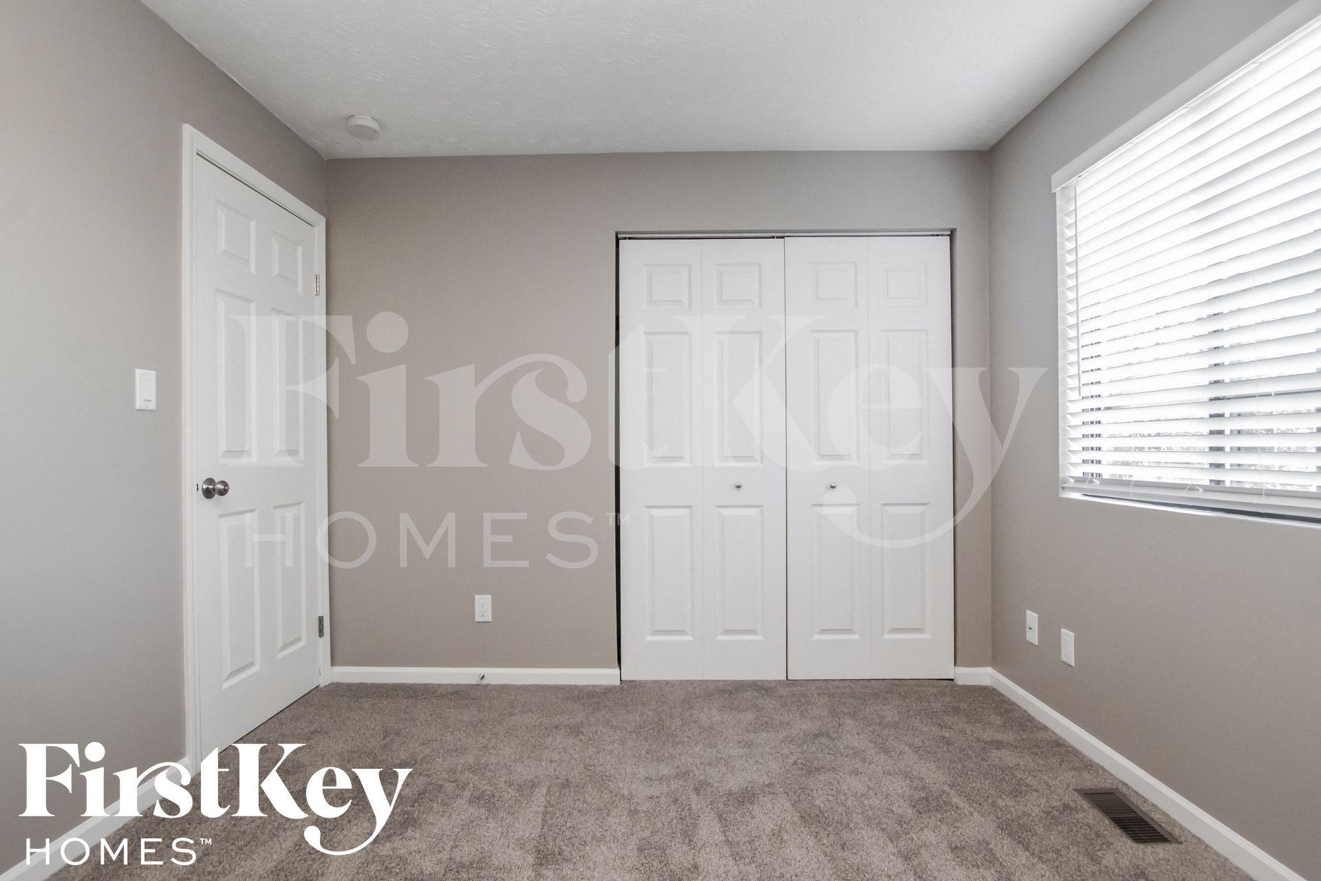 Building Photo - 7445 Glensford Dr