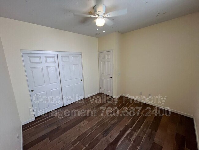 Building Photo - 49126 Pluma Roja Pl