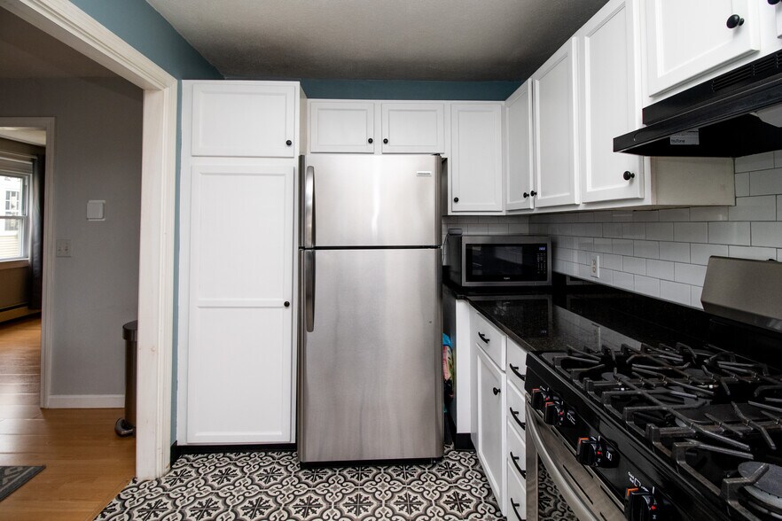 Building Photo - 109 Arbor Dr