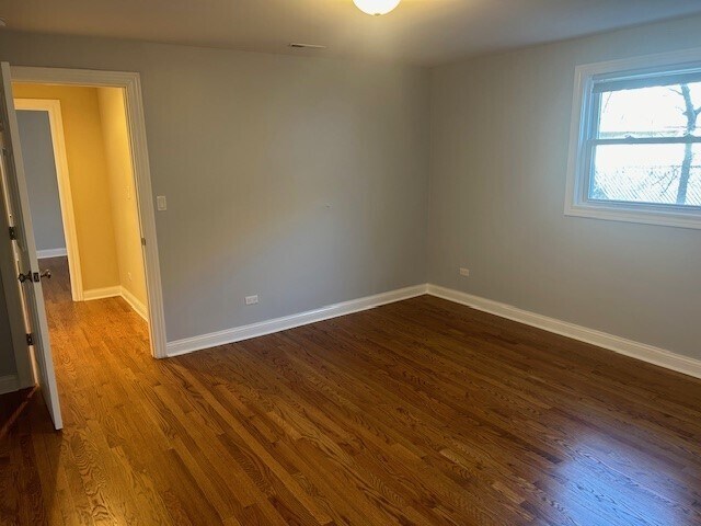 Building Photo - 3115 50th Ct