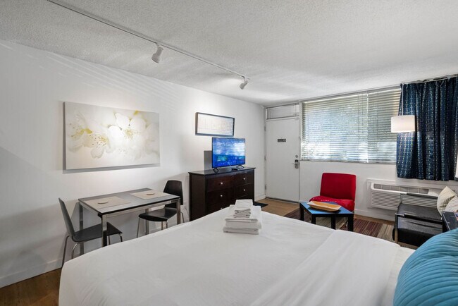 Building Photo - 47 5th St NE