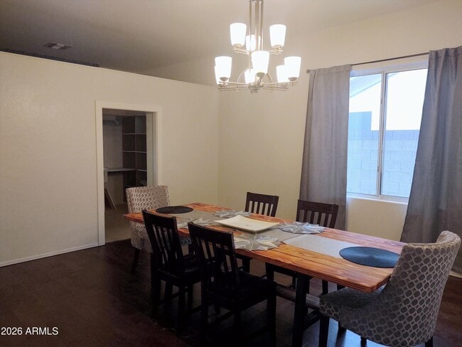 Building Photo - 741 SOHO Pl