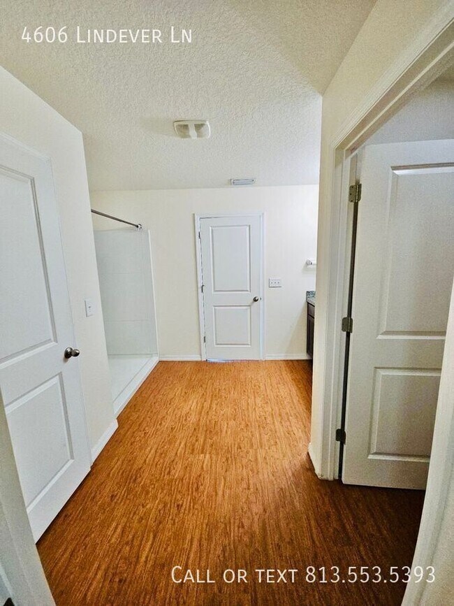 Building Photo - 4606 Lindever Ln