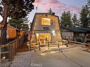Building Photo - 1056 Sierra Ave