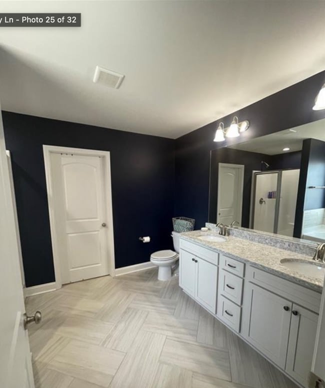 Building Photo - 2333 Charity Ln