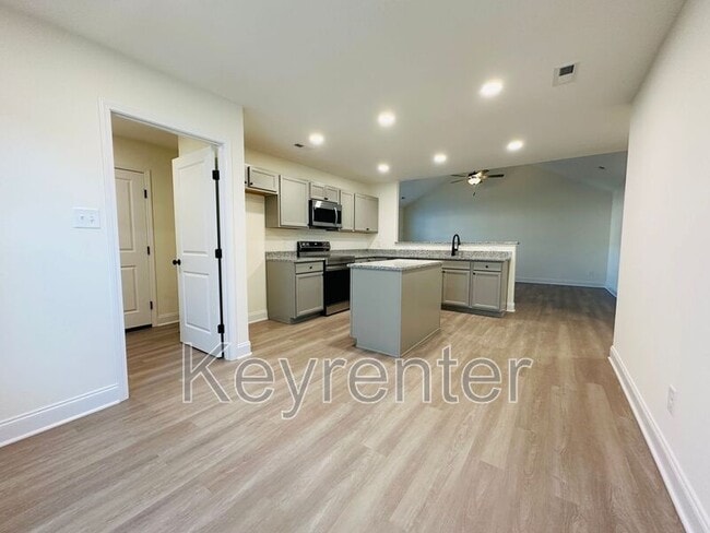 Building Photo - 7209 Flint Rd