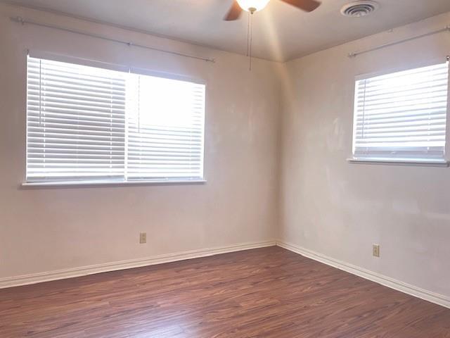 Building Photo - 2305 Sandy St