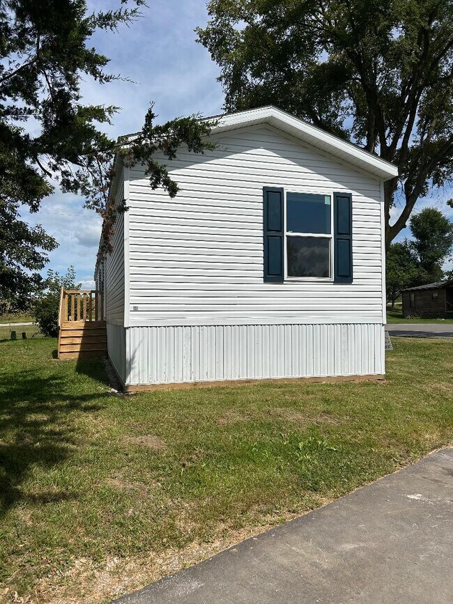 Building Photo - 5900 Osage Rd