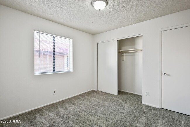 Building Photo - 2650 E McKellips Rd
