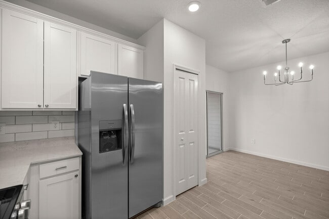 Building Photo - 3529 SE 37th Ct