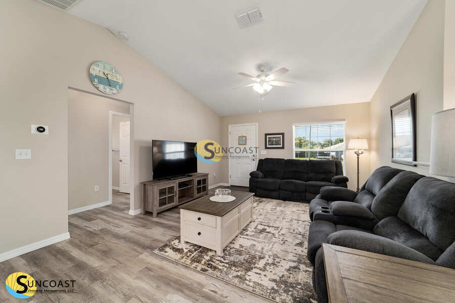 Building Photo - 169 Juniper Way