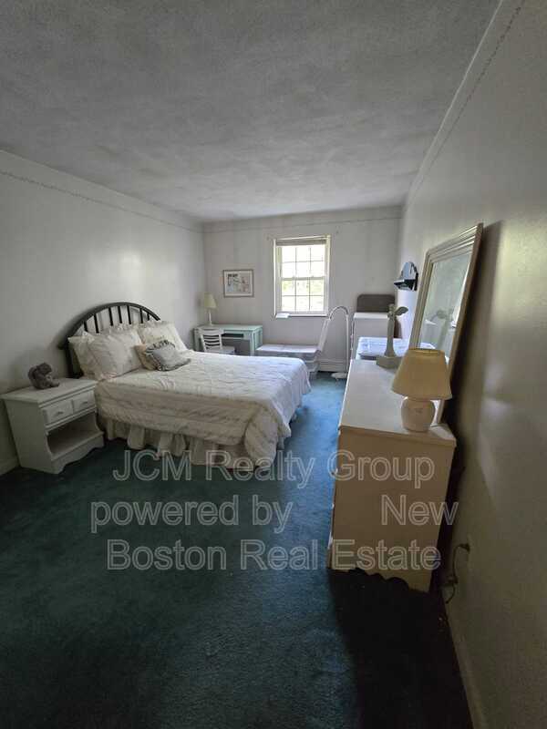 Building Photo - 276 Albion St
