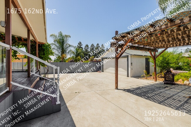 Building Photo - 1675 162nd Ave