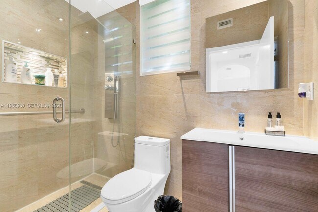 Building Photo - 10824 NW 84th St