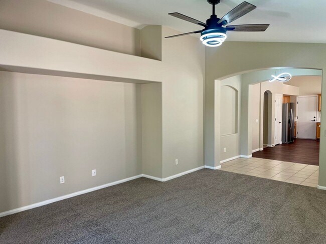 Building Photo - BEAUTIFUL SINGLE STORY HOME IN GATED COMMUNITY OF STALLION MOUNTAIN