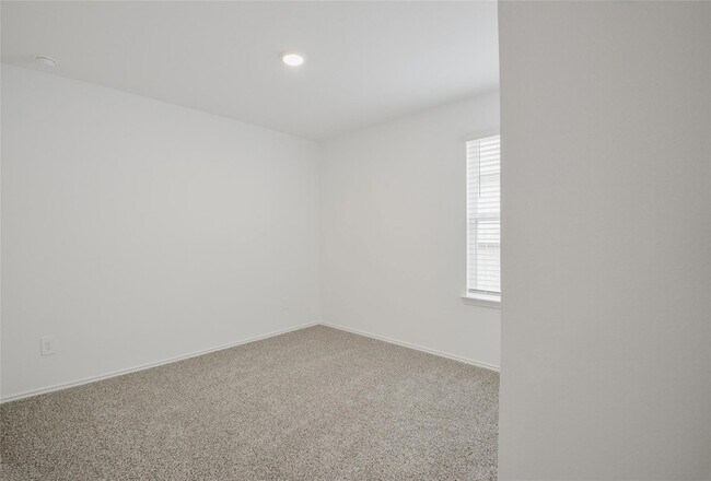 Building Photo - 14719 Evergreen Orchards Ln