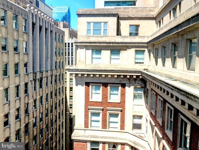 Building Photo - 1600 Arch St