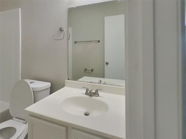 Building Photo - 14124 Cochise Dr