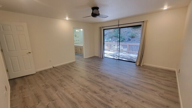 Building Photo - 1617 Zion Way