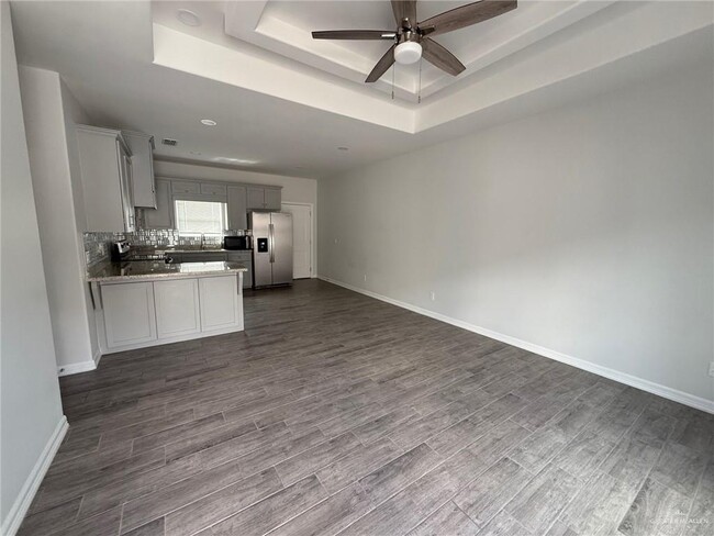 Building Photo - 5908 Puffin Ave