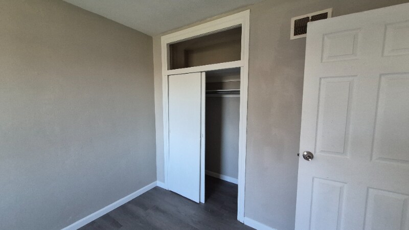 Building Photo - 4286 Catalpa Dr.