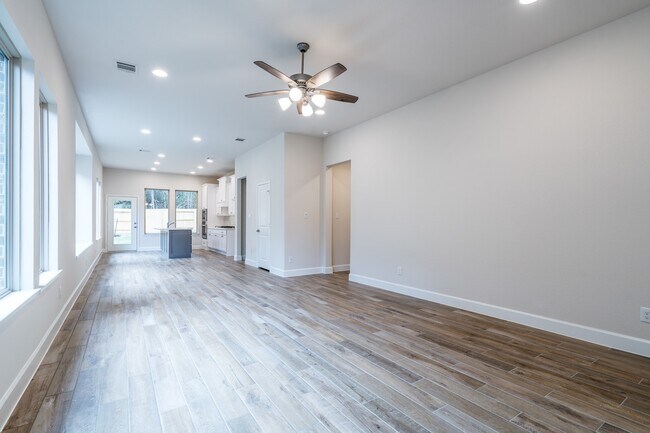 Building Photo - 30314 Ruby Frst Ct