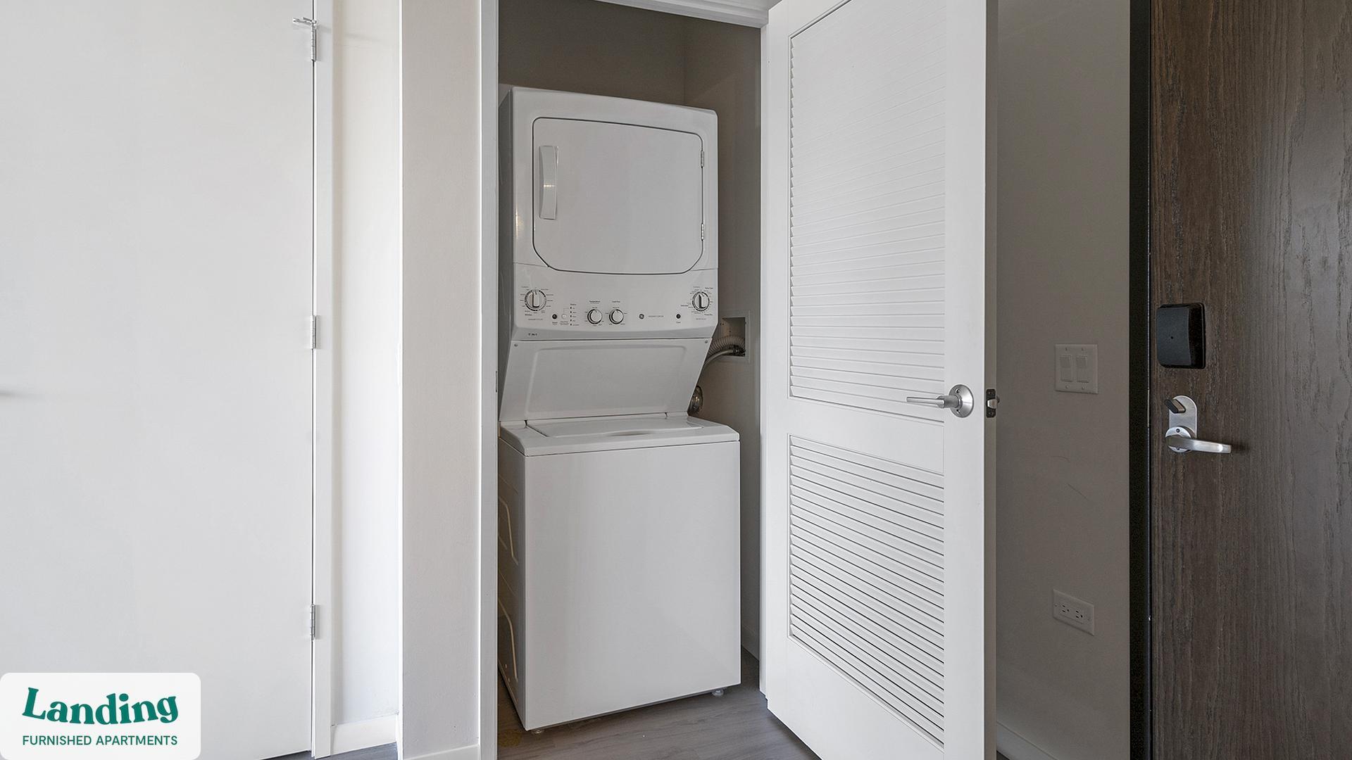 Building Photo - 2480-2522-2522 N Milwaukee Ave